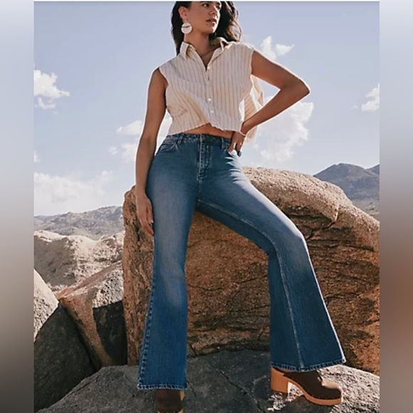 WOMEN'S WRANGLER high rise FIERCE FLARE JEAN - Picture 10 of 10